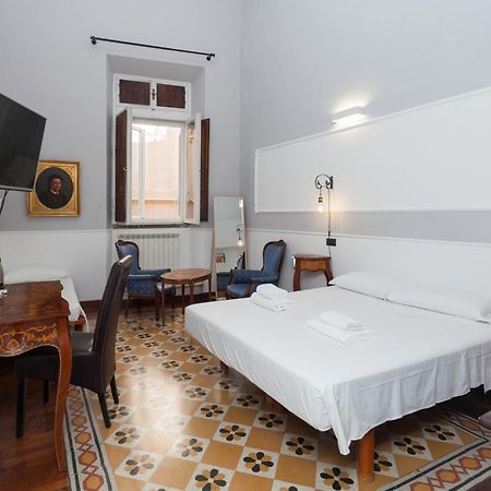 Palazzo Del Duca Piazza Navona Guest House ローマ エクステリア 写真