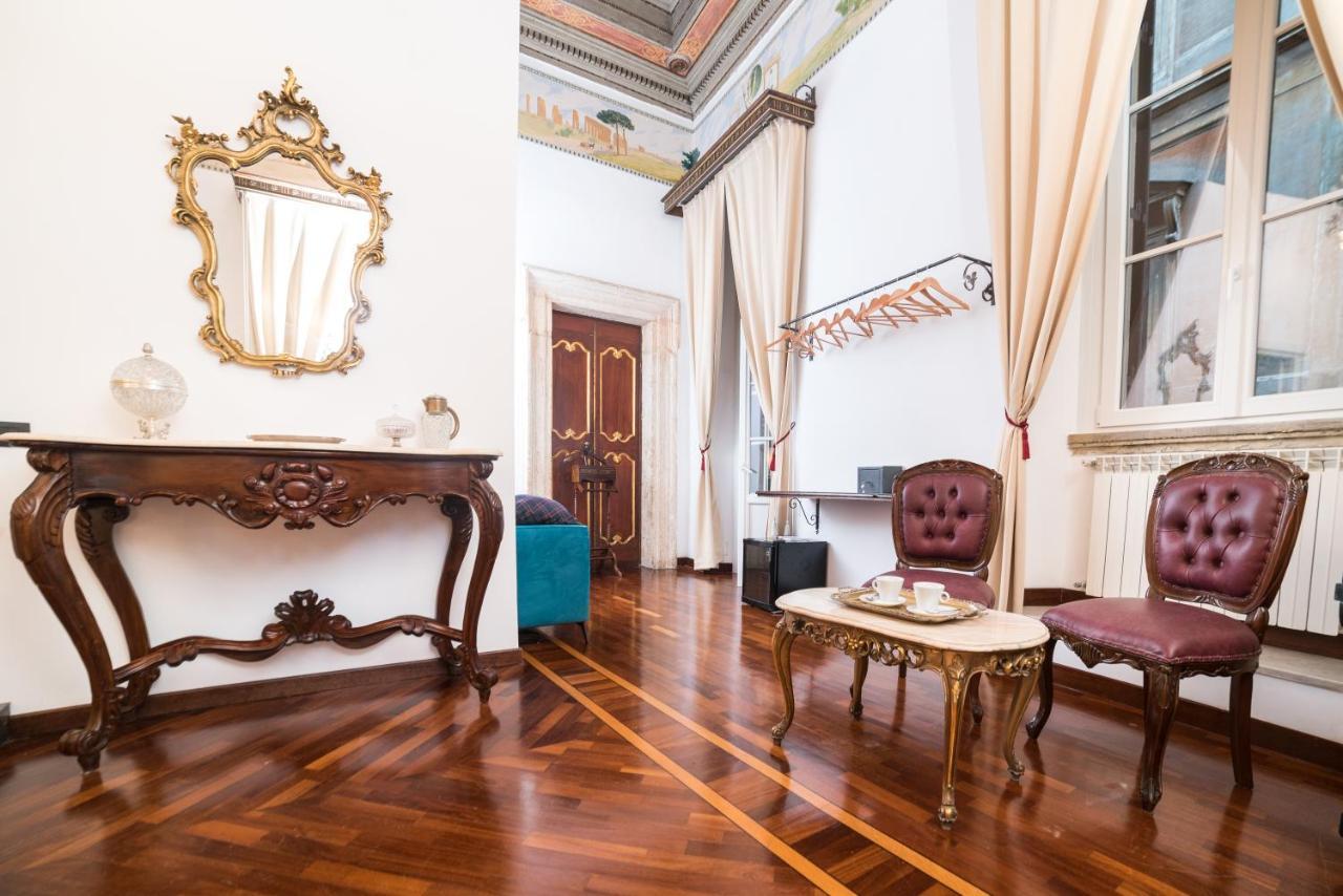 Palazzo Del Duca Piazza Navona Guest House ローマ エクステリア 写真