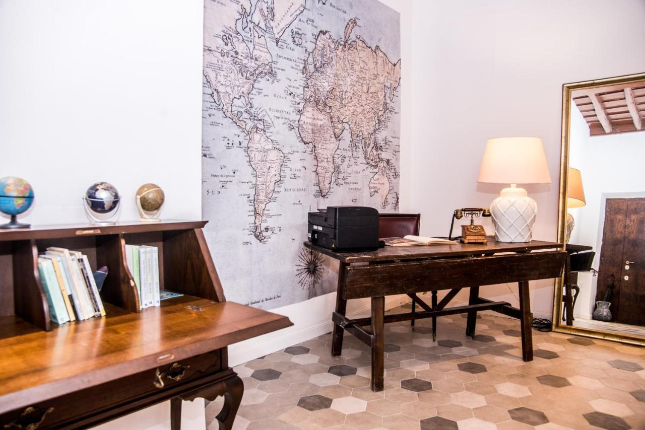 Palazzo Del Duca Piazza Navona Guest House ローマ エクステリア 写真