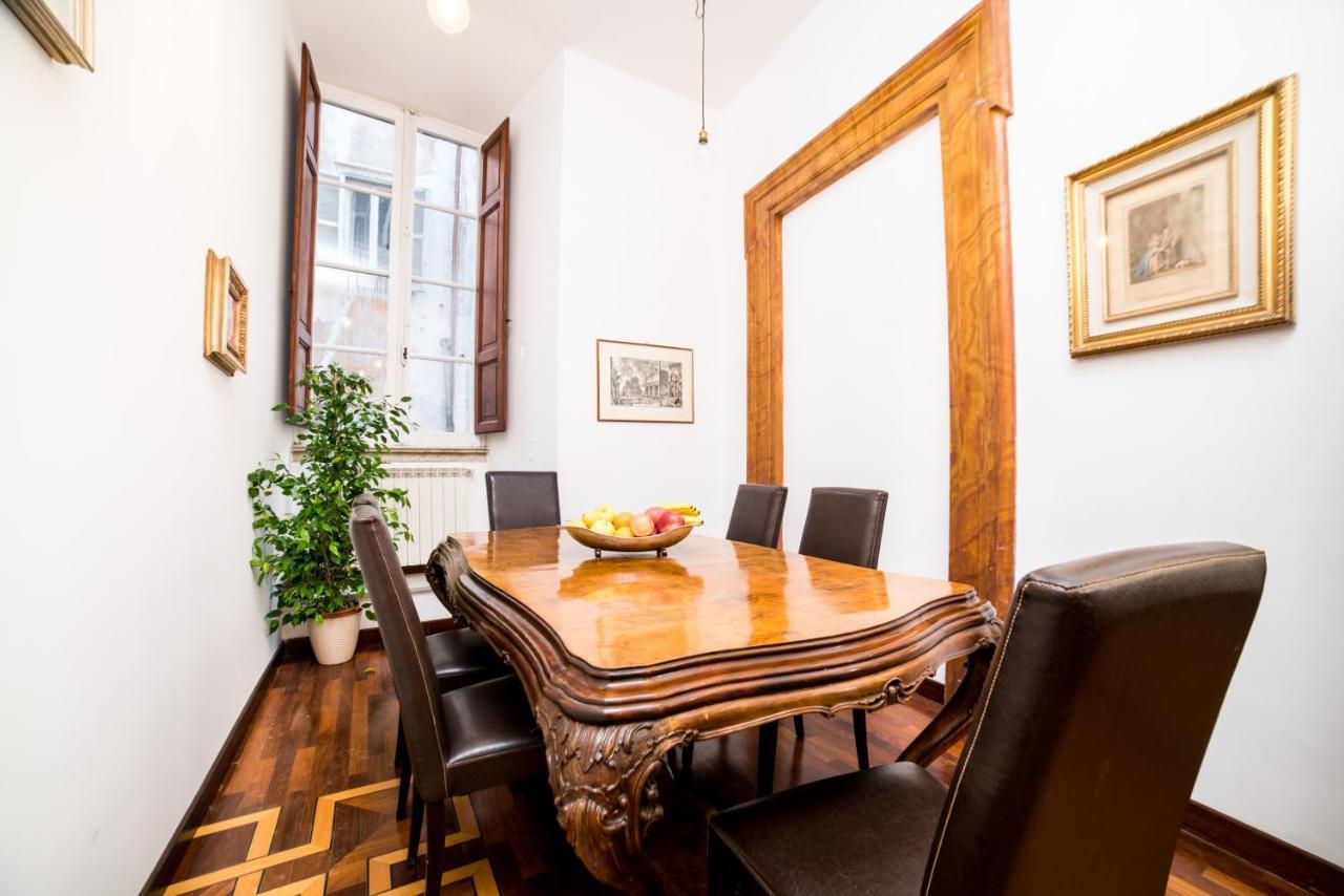 Palazzo Del Duca Piazza Navona Guest House ローマ エクステリア 写真