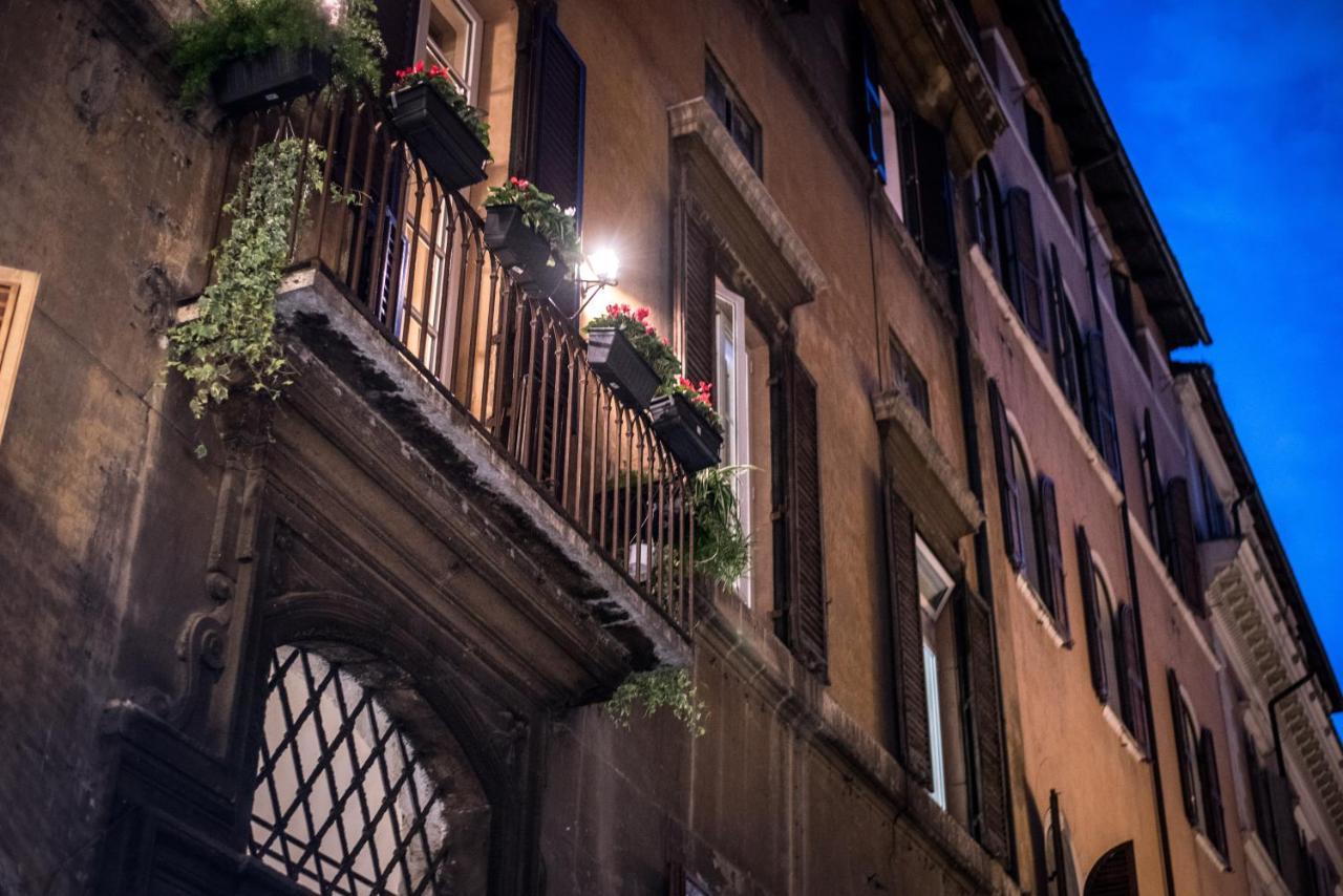 Palazzo Del Duca Piazza Navona Guest House ローマ エクステリア 写真