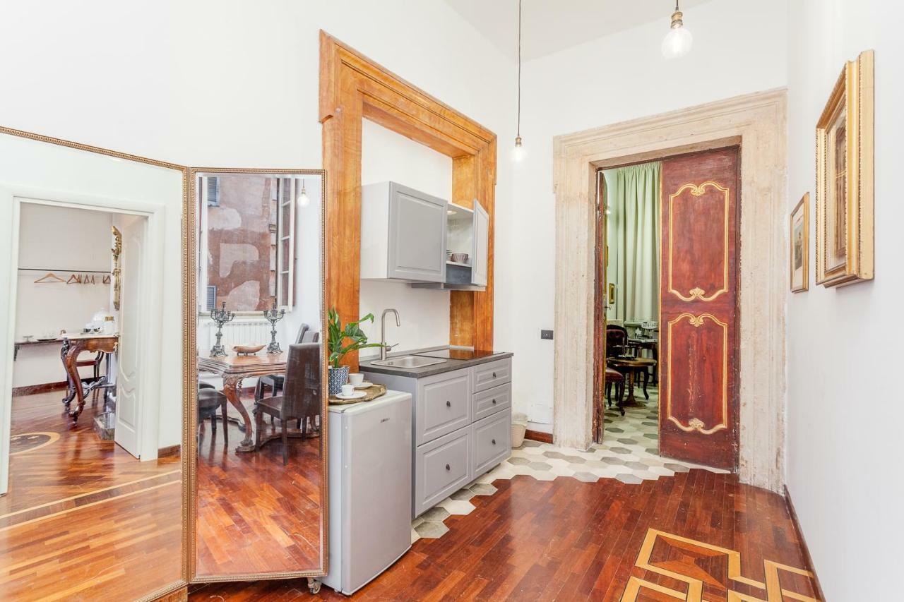 Palazzo Del Duca Piazza Navona Guest House ローマ エクステリア 写真